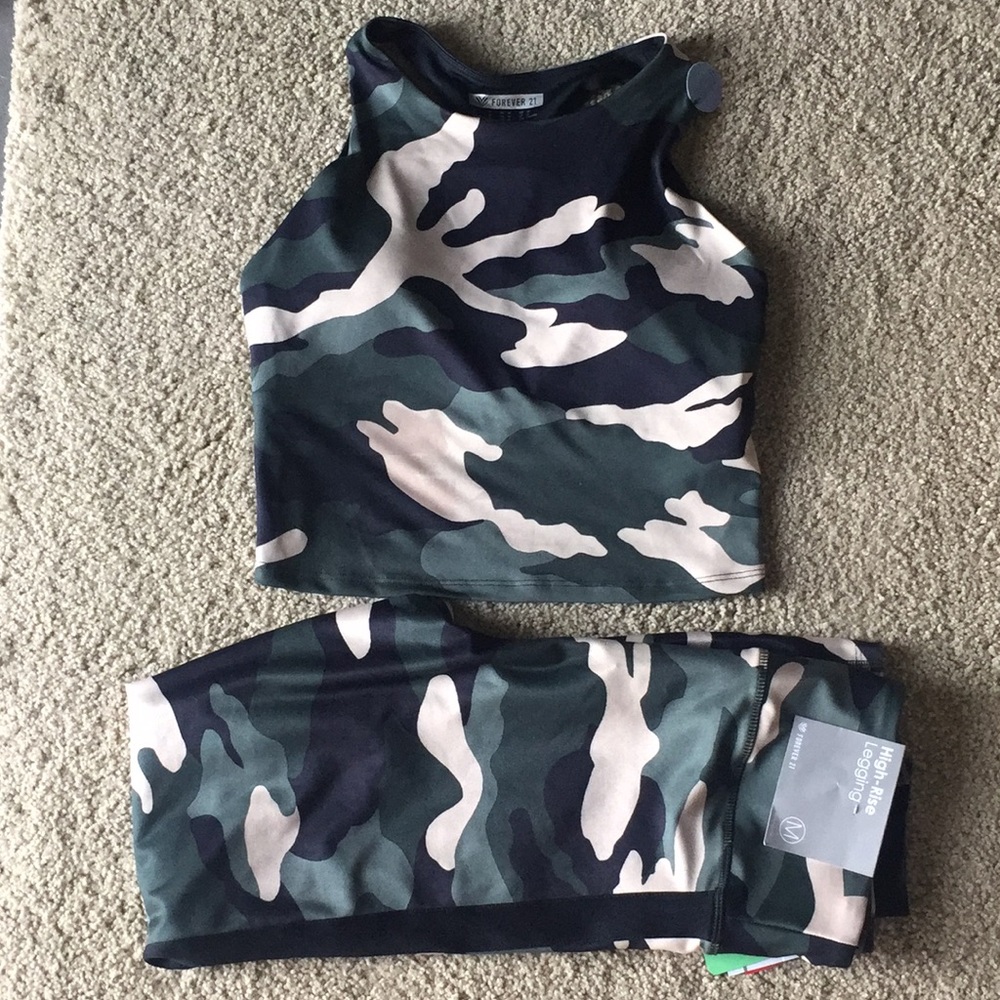 NWT Matching Forever 21 Camo Workout Set